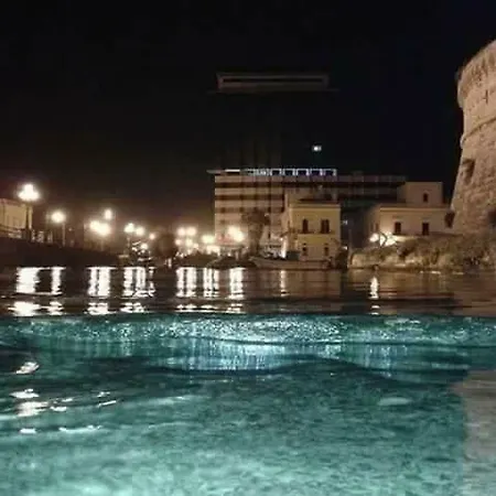 Al 12 Di Via Angeli Apartment *