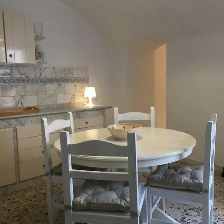 Al 12 Di Via Angeli Apartment
