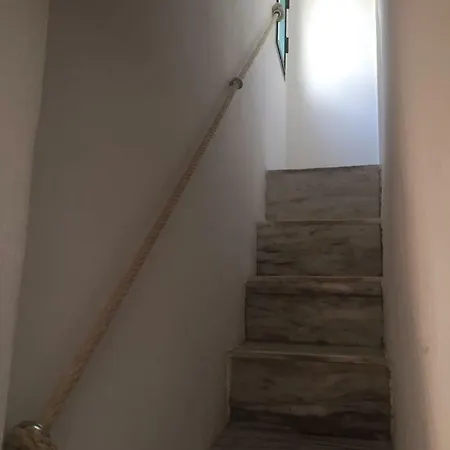 Al 12 Di Via Angeli